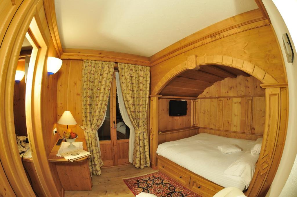 Hotel Baita Fiorita 산타카테리나발루프바 객실 사진