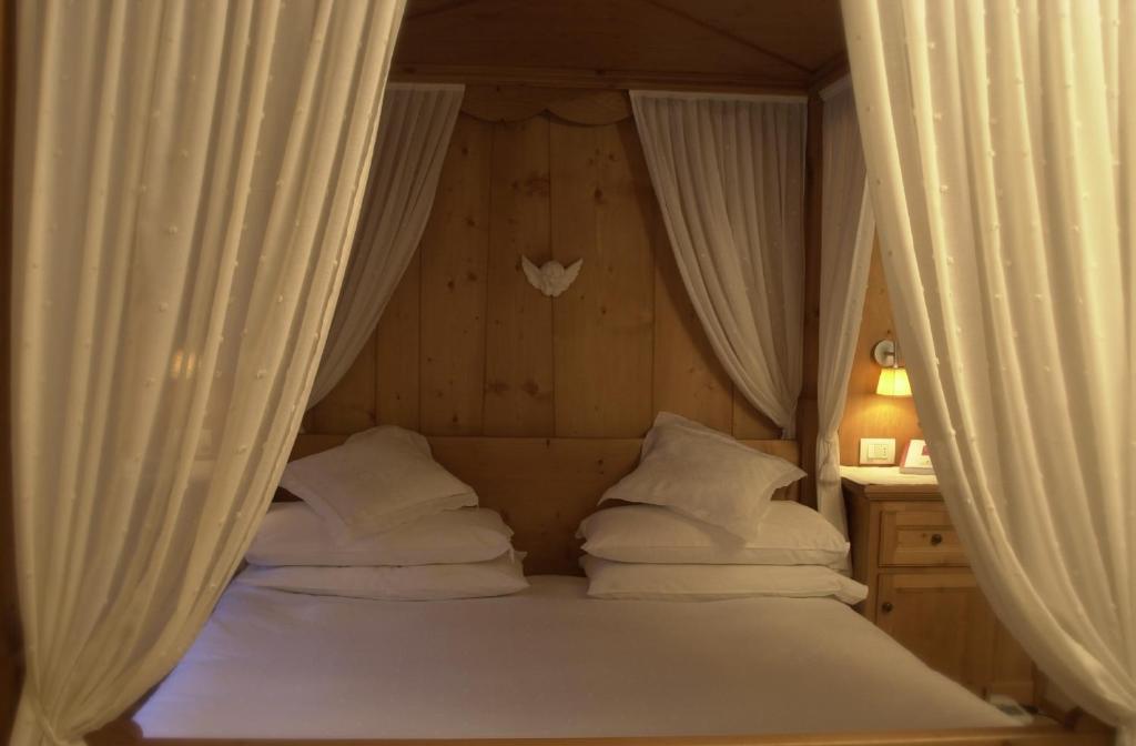 Hotel Baita Fiorita 산타카테리나발루프바 객실 사진
