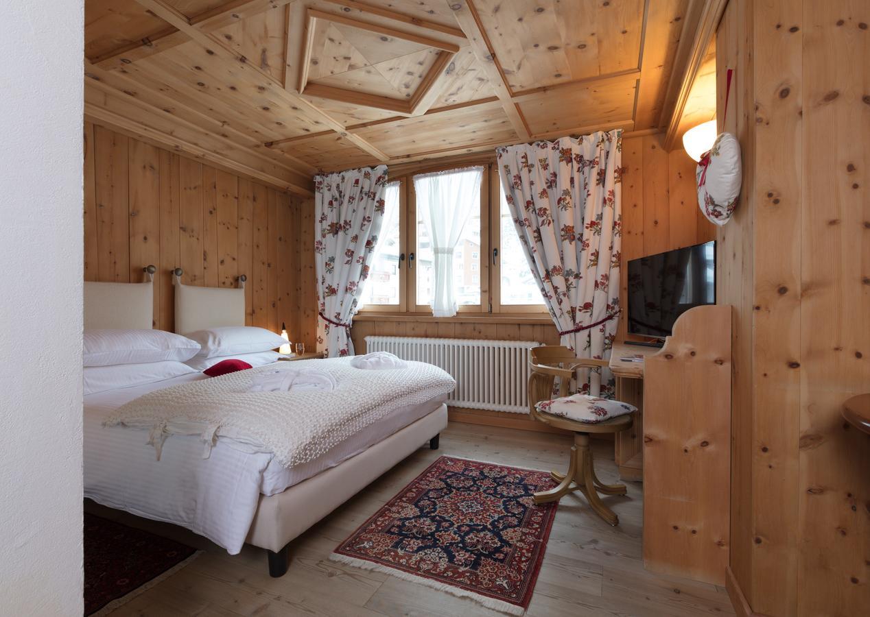 Hotel Baita Fiorita 산타카테리나발루프바 외부 사진